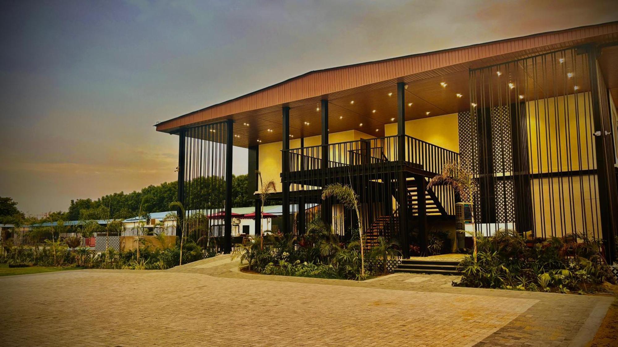 Vintclub Resort Lucknow Luaran gambar